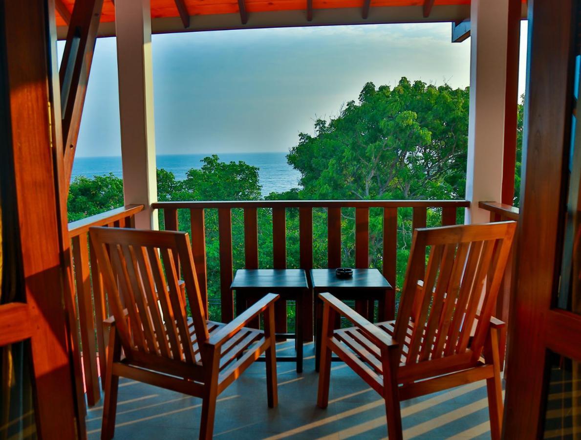 Seafood Restaurant And Motel Тангалле Екстер'єр фото